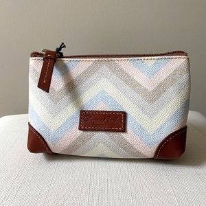 Dooney & Bourke Pouch
